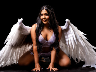 AilynPenny - Ich zeichne und singe gerne, schaue gerne Filme auf Netflix, ich reise gerne - Hallo Schatz, du kannst mich Ailyn Penny nennen. Ich bin ein schüchternes Mädchen, aber mit einem kreativ lustvollen Geist lerne ich gerne neue Dinge und gehe in meinem eigenen Tempo, um jedes Detail auszunutzen. Ich freue mich darauf, neue Dinge lernen zu können. - Alter: 24 / Krebs - Alter: 153 / mollig - Geschlecht: weiblich - Ausrichtung: heterosexuell - Haare: schwarz / lang - Piercing: keins - Alter: B - Hautfarbe: latina - Augen: braun - Rasur: vollrasiert